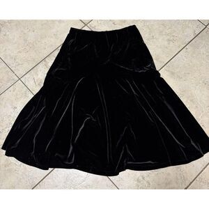 Coldwater Creek black Velvet midi‎ skirt size small